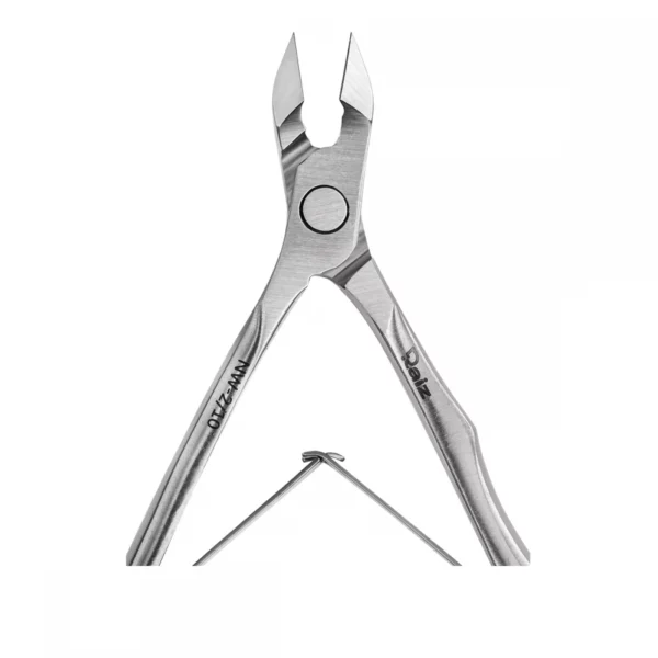 RIZE - Professional leather nippers RAIZ WORK from 2 size 10 mm - NW-2/10 - צבתית מקצועית לעור - Image 4