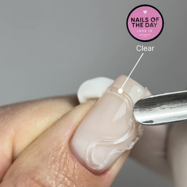 NAILSOFTHEDAY Love is Clear прозора гель-жуйка для створення об’ємних дизайнів на нігтях, 15 г - Image 3