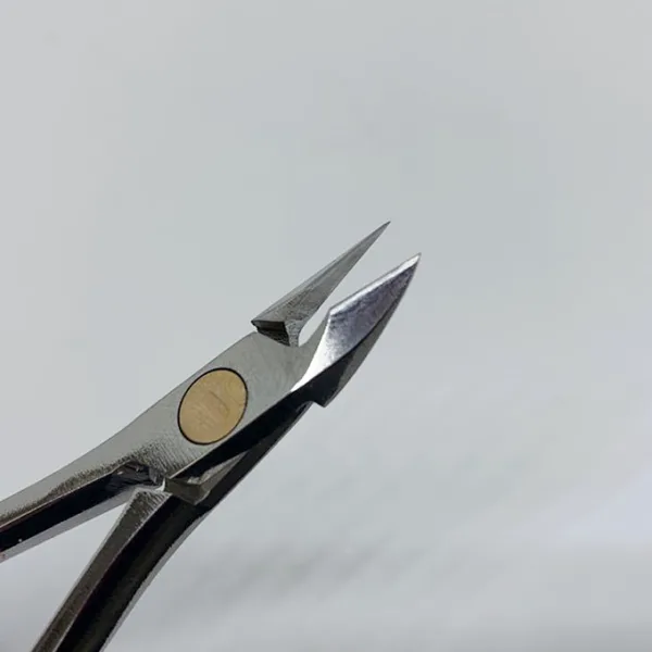 OLTON - cuticle neppers  "PODO"  8mm  -   צבתית מספריים לעור 8ממ - Image 3