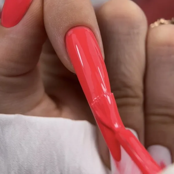NAILSOFTHEDAY - March 2025 Samba - колір місяця насичений лососево-кораловий з рожевим підтоном, що перекривається в один шар, 10 мл  - Image 6
