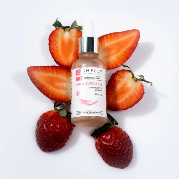 Shelly - Nail and cuticle oil with strawberry extract and vitamin E 30 ml - שמן לציפורניים ולקוטיקולה עם תמצית תות וויטמין E 30 מ"ל - Image 2