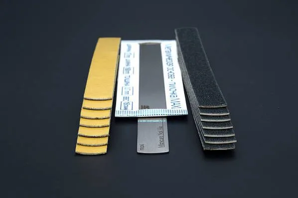 stikers for nail file ADEL mini 2mm 180 grit 50 pcsin box - מדבקות שיוף לברזל אדל מיני 2 ממ' 180 דרגת שיוף 50 יחידות