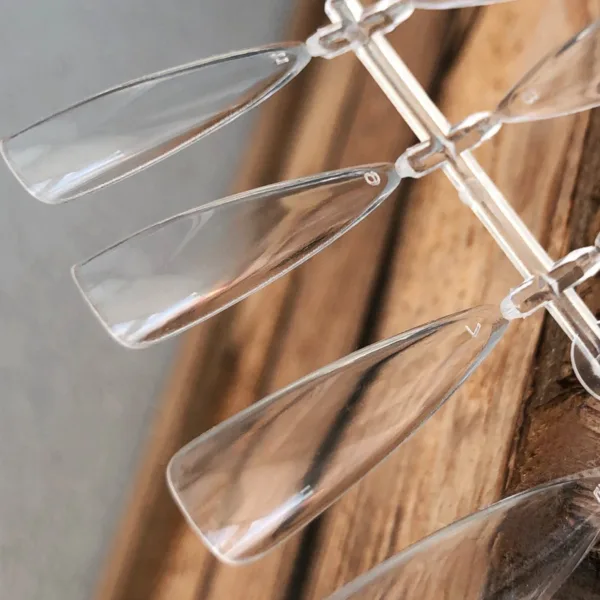 Gel tips for nail extension Stiletto 240 pcs - טיפסים מג'ל לבנייה פגיון 240 יחידות