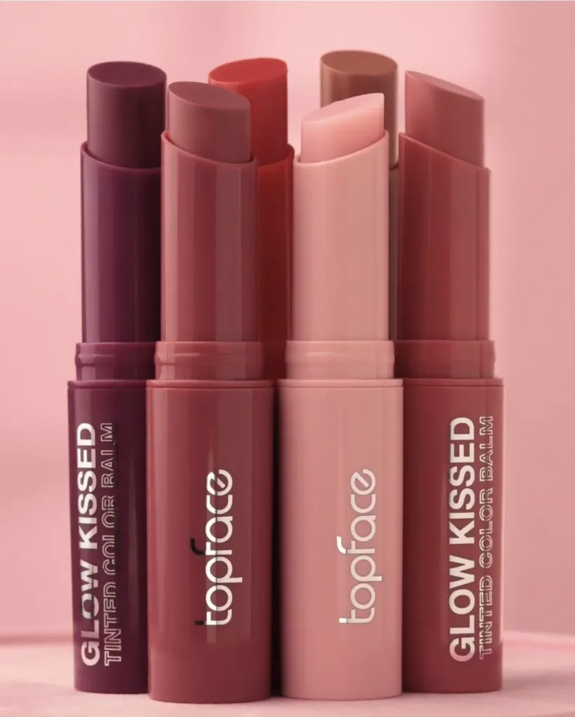 TopFace - Зволожуючий бальзам для губ "Glow Kissed" No, 004, Iced Mocha (коричневий) - Зображення 4