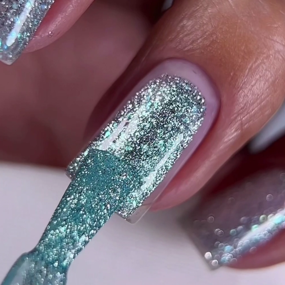 Oxxi - Гель-лак Brillant Cat № 04 бірюзовий з блискітками, 10 мл - Зображення 3